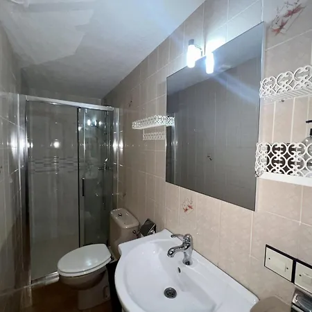 Jardins Ii - Bx Piso Con Piscina Comunitaria *